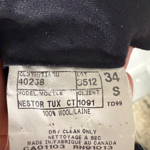 Vera Wang BLACK Collection Classic Tux - Picture 3 of 6